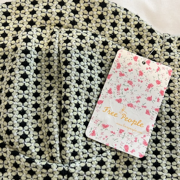 Free People tank top - NWT - Picture 3 of 4